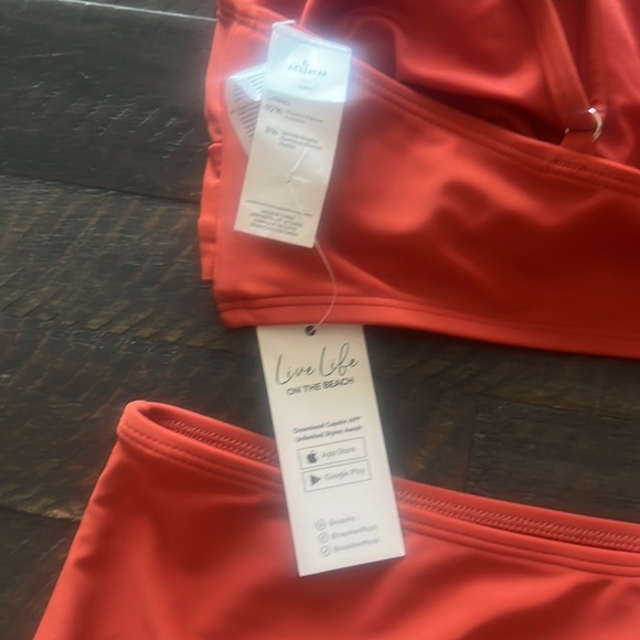 CUPSHE Bikini Two Piece Swimsuit High Waisted V Neck Twist Front - Picture 9 of 11